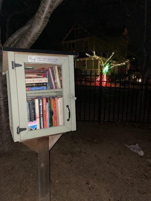 Glowing tree library